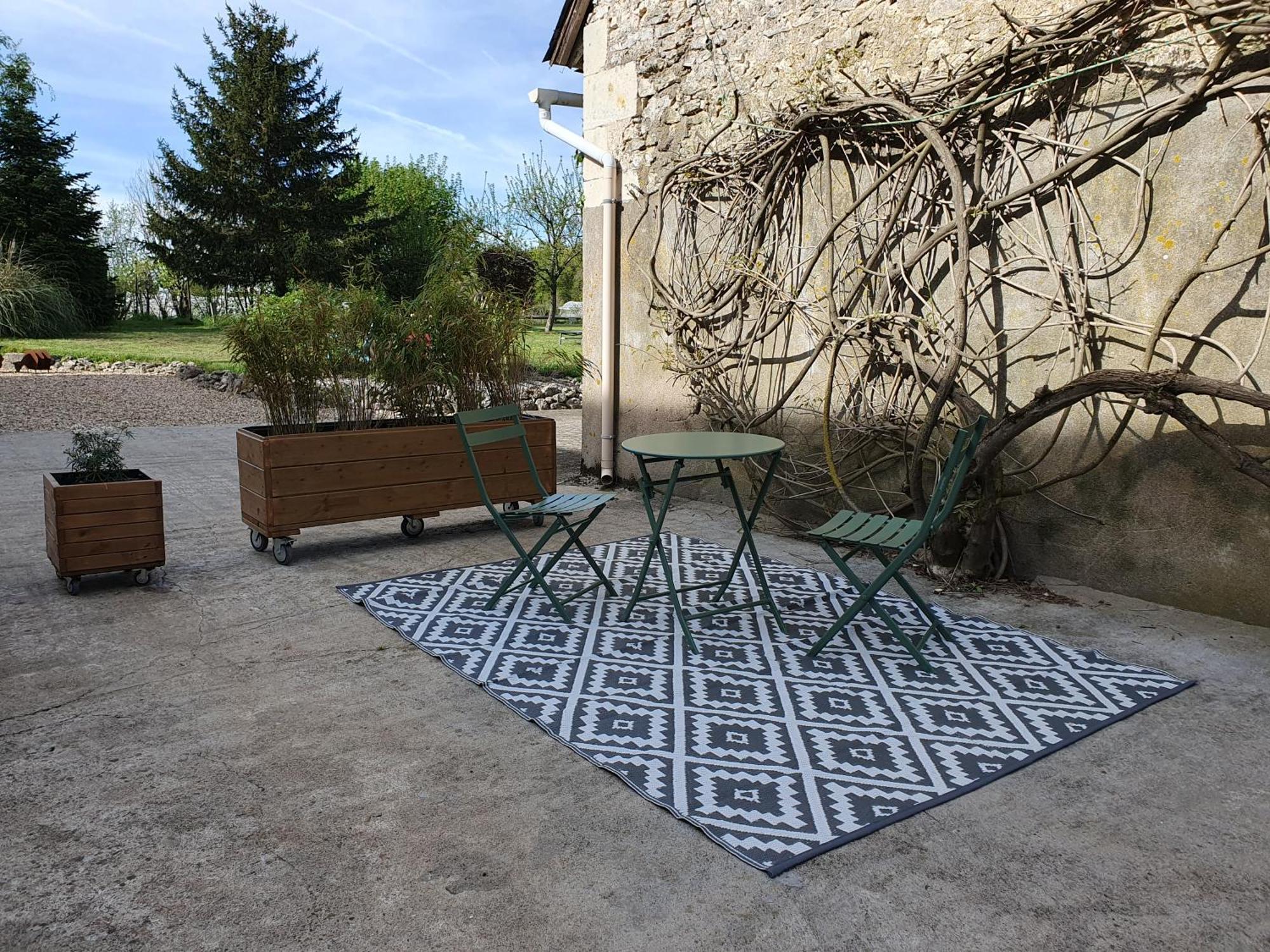 Au Domaine Du Bois Joubert Bed & Breakfast Luzillé Екстериор снимка